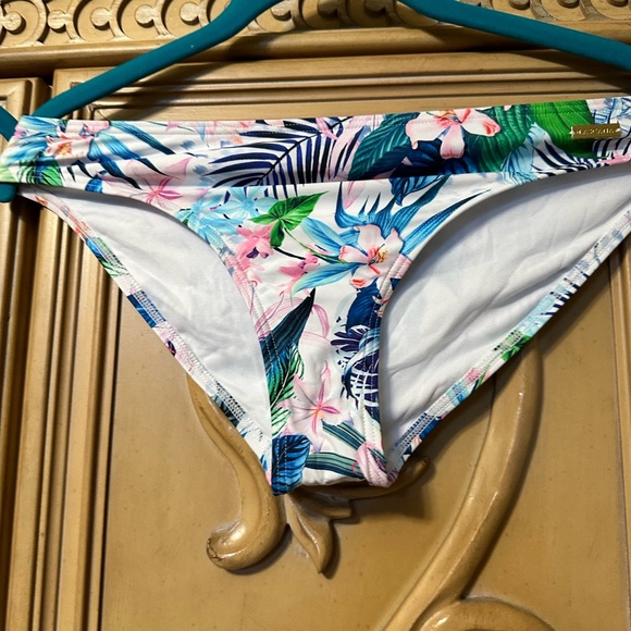 Venus bikini Morning Tropics underwire w/removable pads moderate bottom nwt C6 - Picture 6 of 13